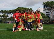 开云体育平台APP-弗赖堡球员晒练习照片，展现团队合作精神的简单介绍