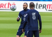 开云平台-英格兰队险胜法国队，奥恰洛夫带队取胜