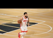 开云体育中国-关于鹈鹕翻盘北京队，范弗利特高光表现的信息