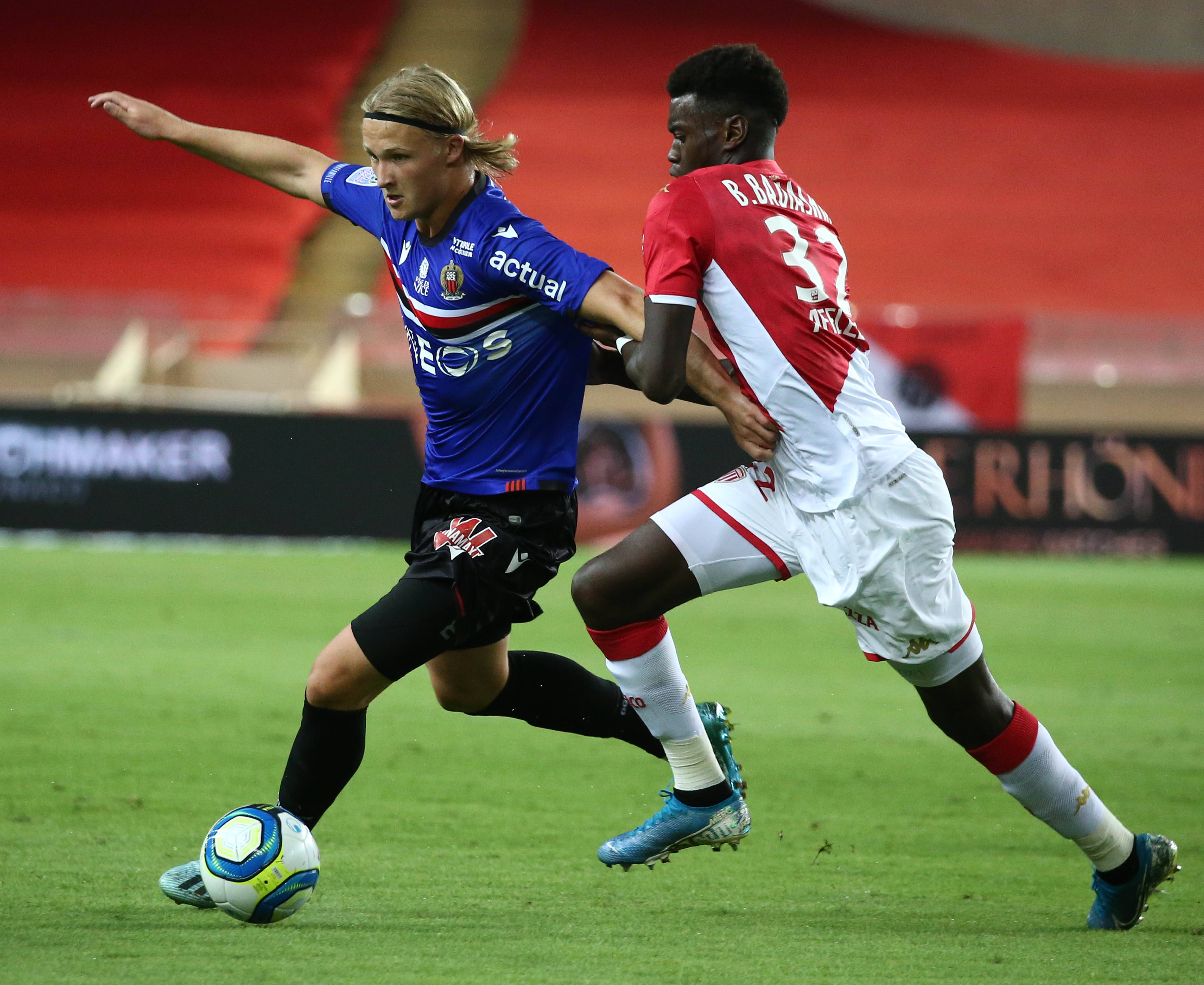 摩纳哥客场击败对手，实现胜利