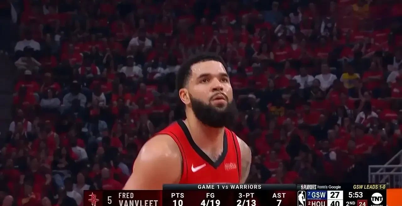 猛龙擒下奇才，范弗利特砍下分的简单介绍