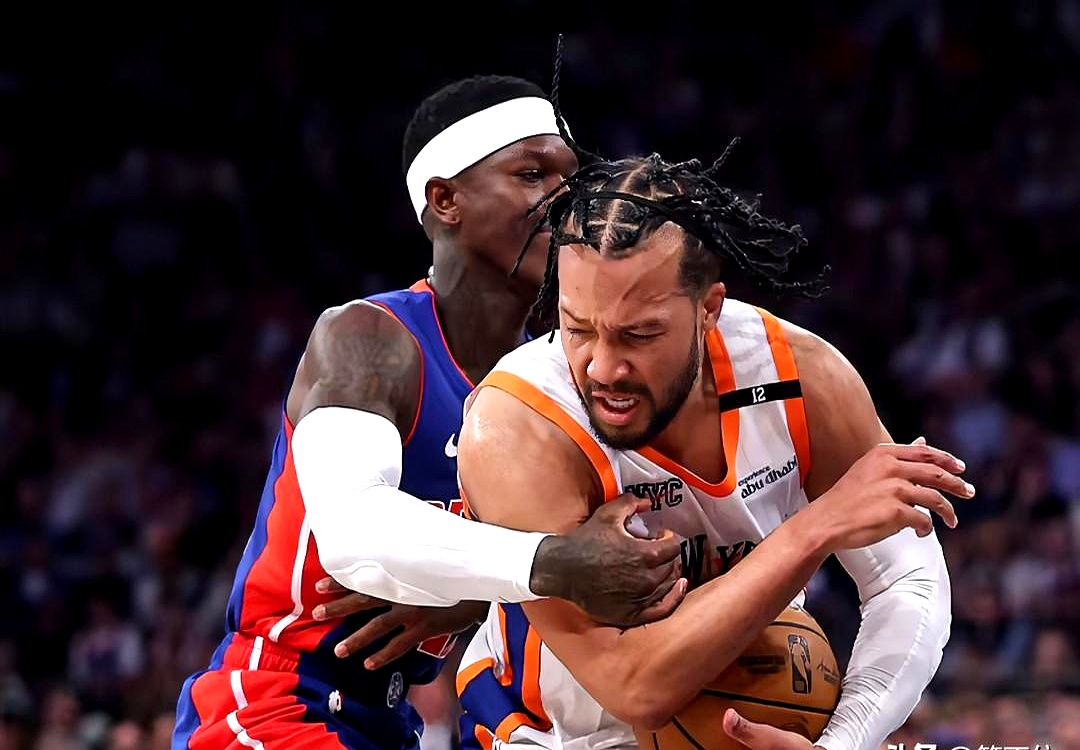 活塞后卫底角射中绝杀，惊险获胜