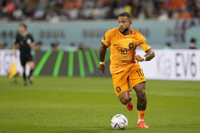 荷兰队员夺下冠军，名扬四海