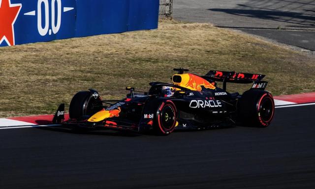 威廉姆斯险胜红牛车队，佩雷兹惊艳四座