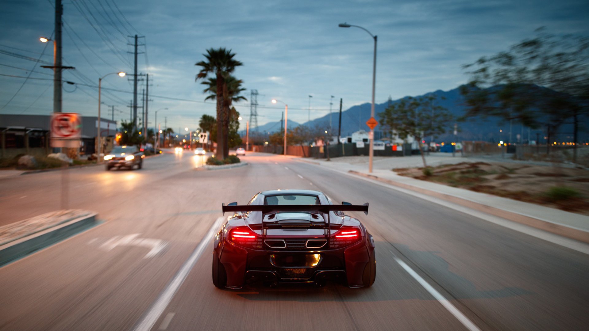 破碎的权杖与重建的阶梯，当巴萨的裂缝照见切尔西的重逢